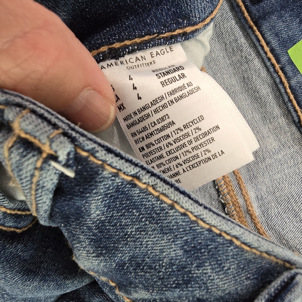 AE size 4R kick boot jeans - Picture 5 of 6